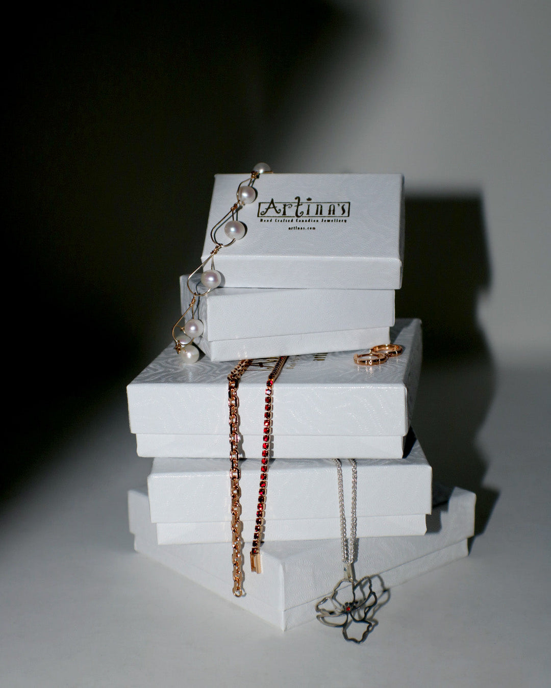 5 Meaningful Valentine’s Day Gifts For Her
