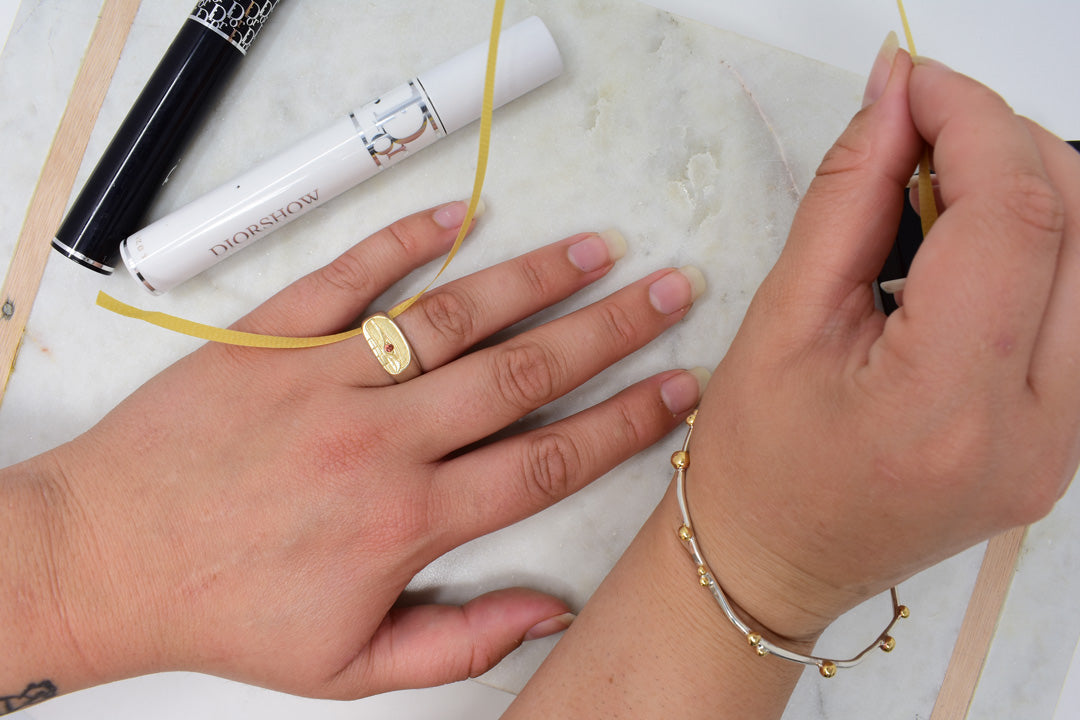 How To Remove a Stuck Ring Without Damaging It Artina's Jewellery