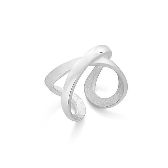 Unique sterling silver ring for women. The picture is used to represent the contemporary rings collection. 