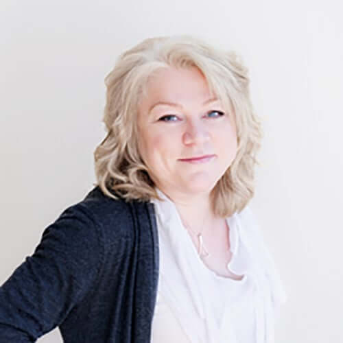 Lynda Constantine