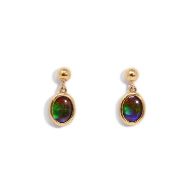 These ammolite earrings are oval in shape and include the colours red, green, purple, deep blue, and yellow.