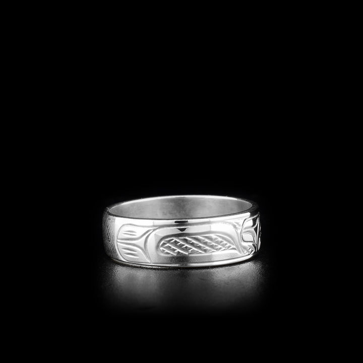 This Raven ring is made from sterling silver and there is a depiction of the Raven carved into the surface of the band.
