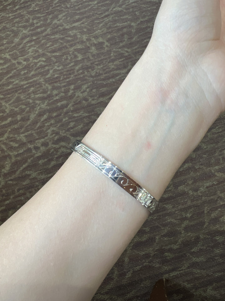 Orca Waves 1/4" Silver Cuff Bracelet - Artina's Jewellery