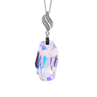 This Swarovski crystal pendant features an iridescent white Swarovski crystal. The bail incorporate cubic zirconia.