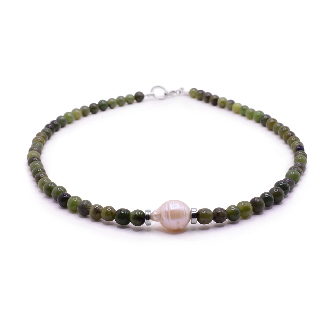 Beaded BC Jade Necklace with a Pearl Centre Piece 