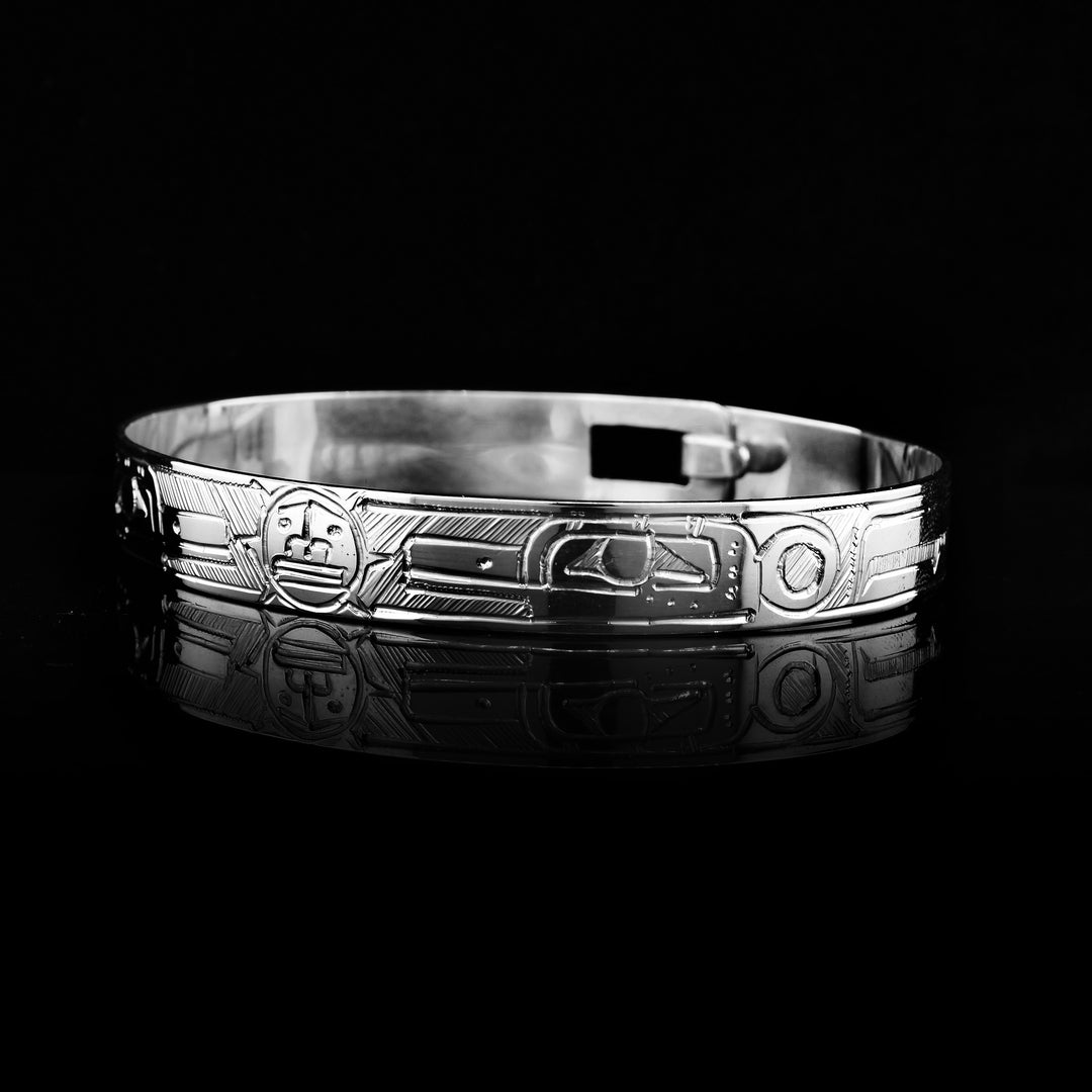 Sterling silver Double Hummingbird Sun Clasp Bracelet. The sun legend sits in the middle and two hummingbird face the sun.