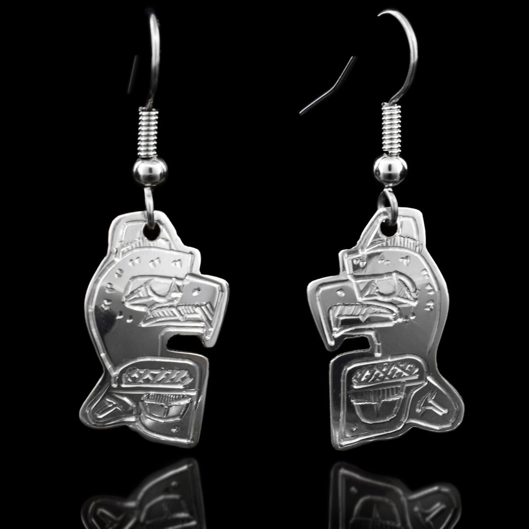 These Eagle earrings are in the shape of a full-bodied eagle on its side. The head is at the top with its large wing and tail underneath.