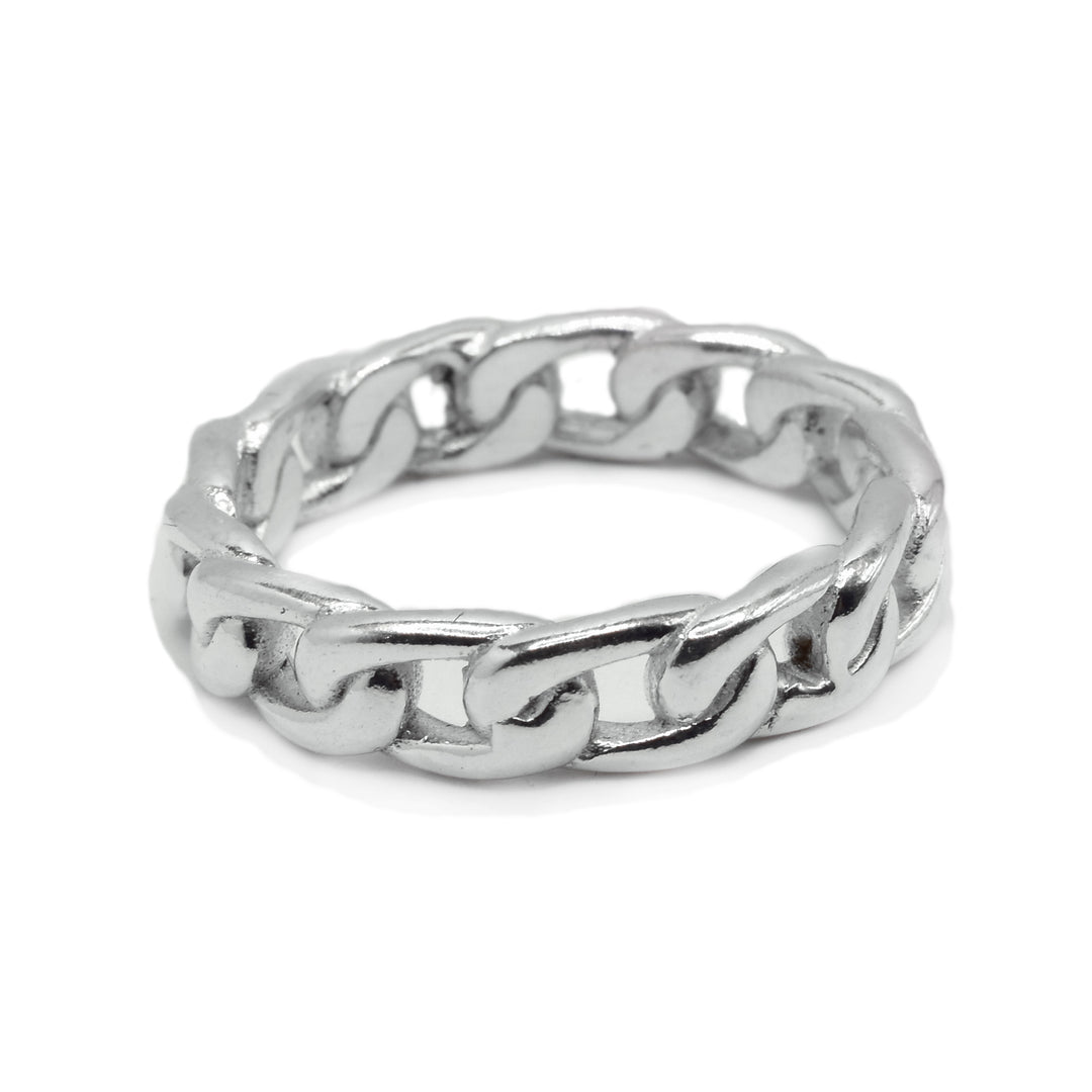 This chain ring has a silngle, sterling silver band that has been shaped to depict a chunky chain including details like gaps between the chain links.