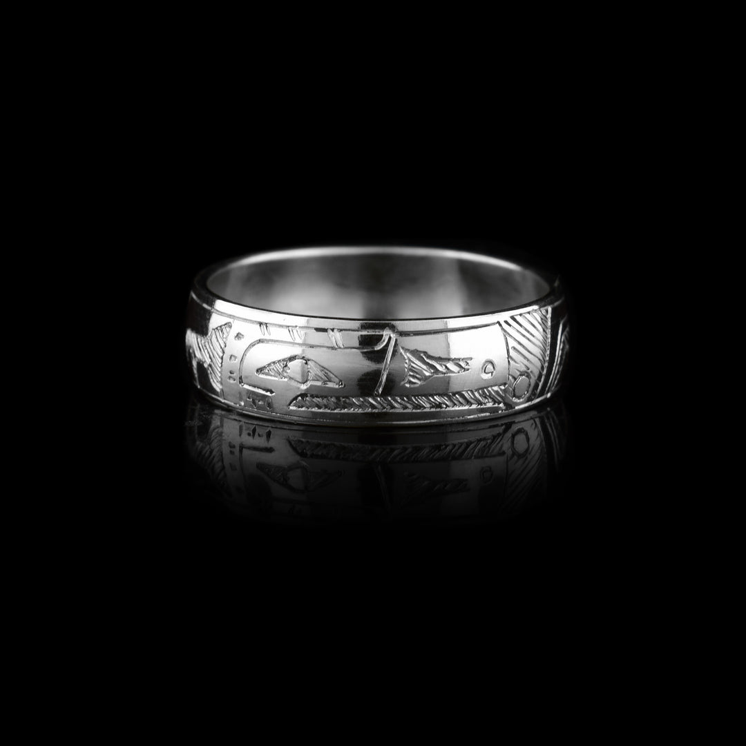 This silver Raven ring is made from sterling silver and has a depiction of the Raven carved into it
