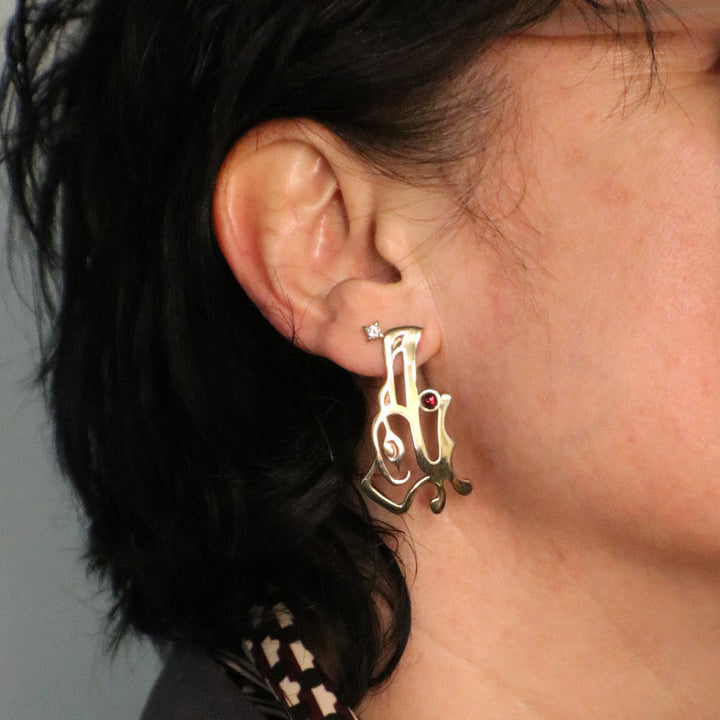 Bronze & Garnet Raven Earring - Artina's Jewellery