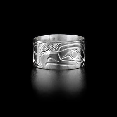 This sterling silver ring is a chunky, single band with the Eagle carved into it.