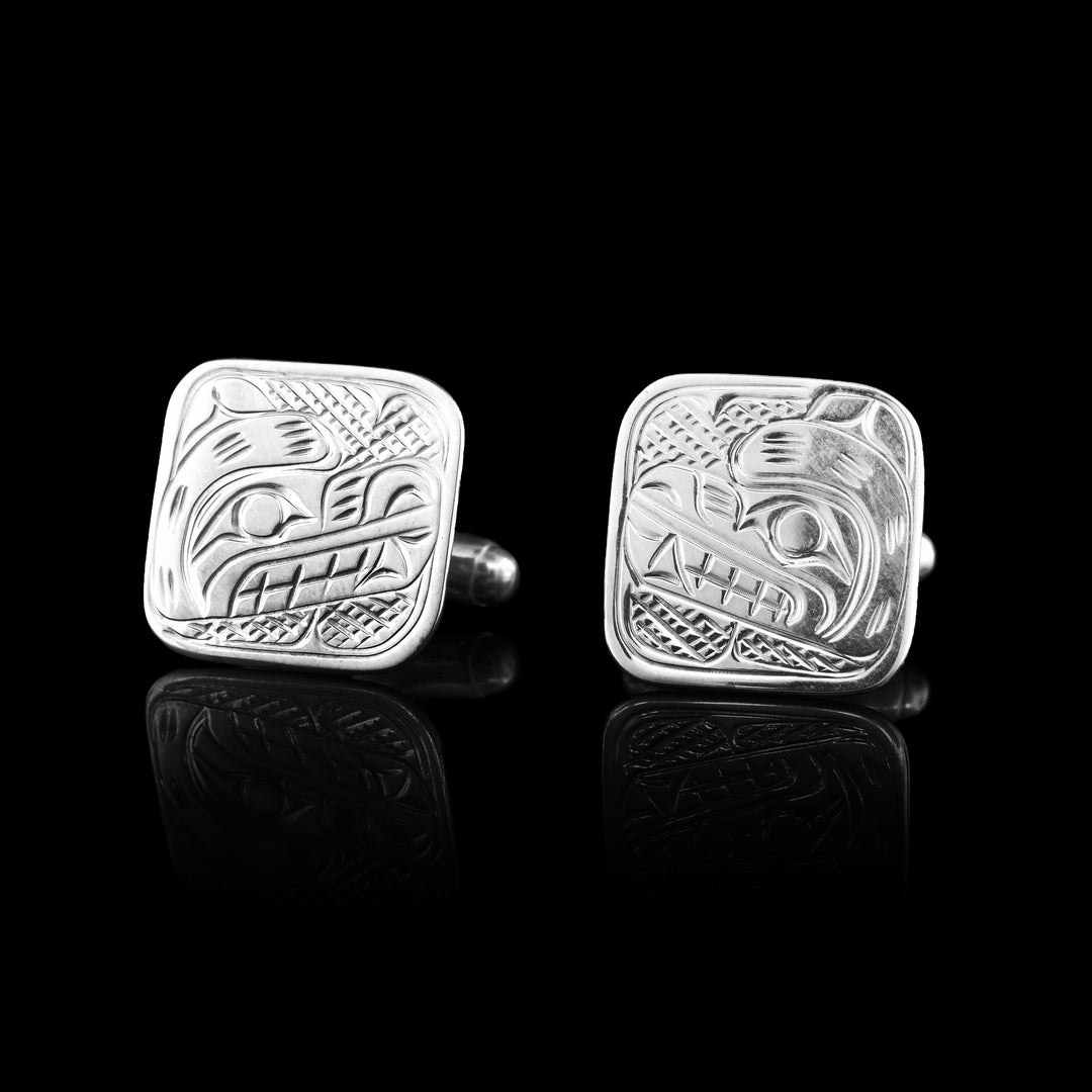 Rectangle Wolf Cufflinks, face of the wolf caved into the cufflinks.