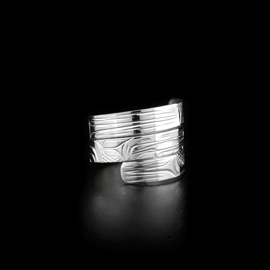 Side view of ring showing more of bear.
