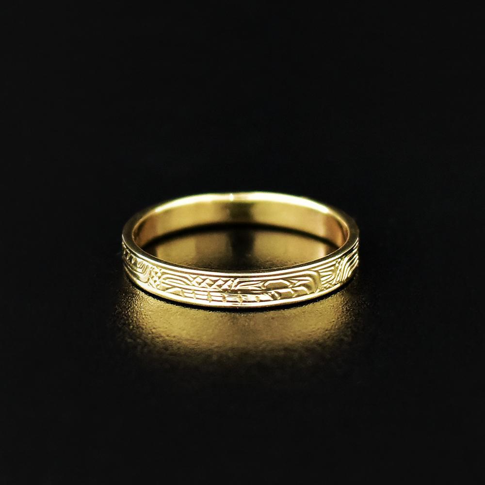 Slim Gold Wolf Ring