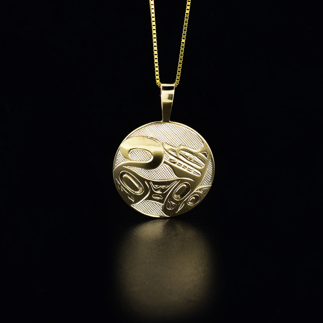 14K gold round wolf pendant