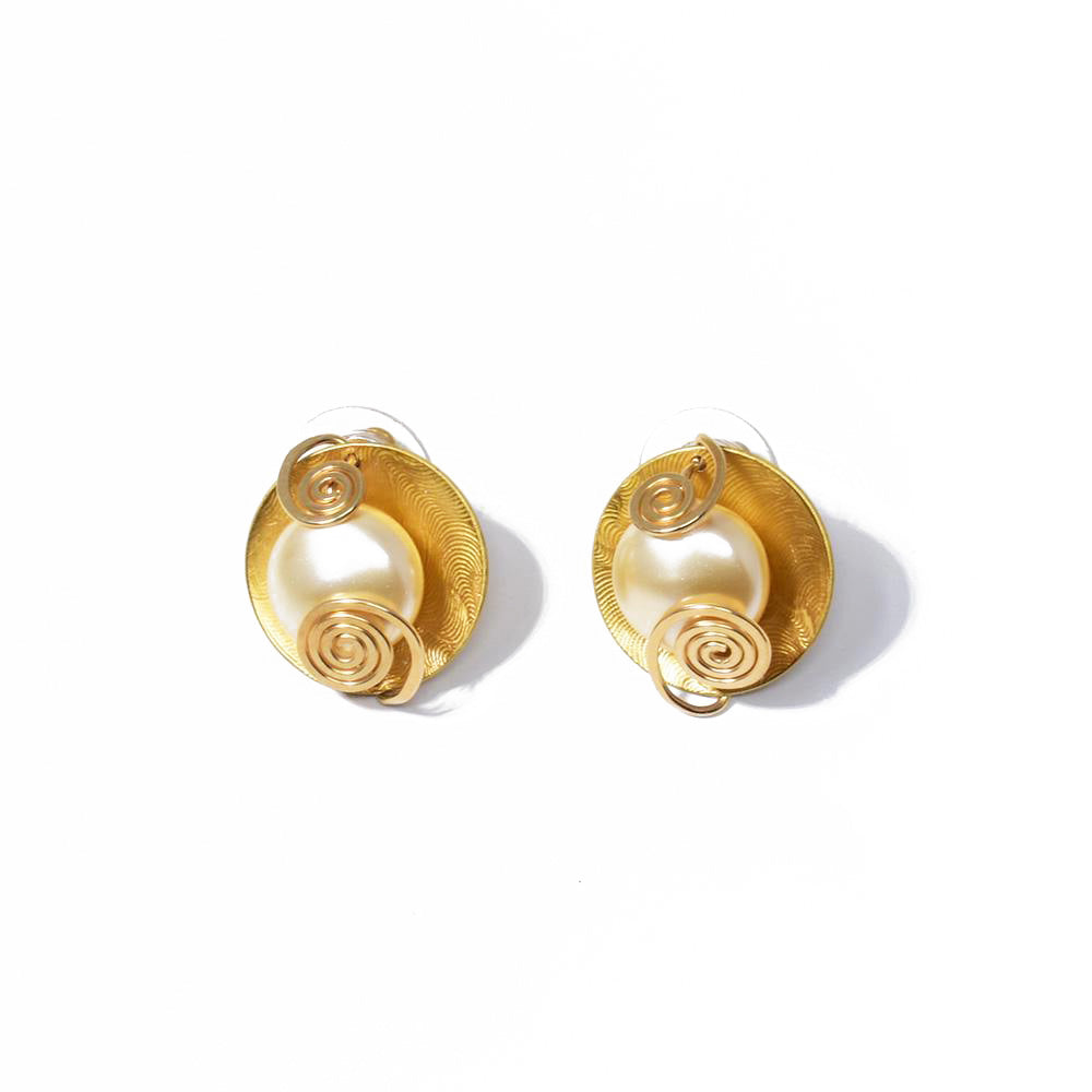 Small Champagne Cream Stud Earrings