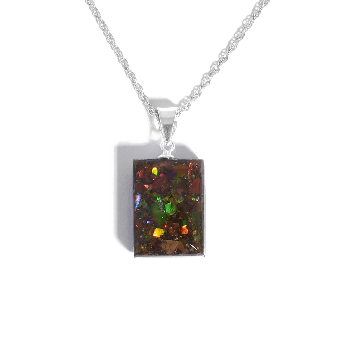Other side of pendant.