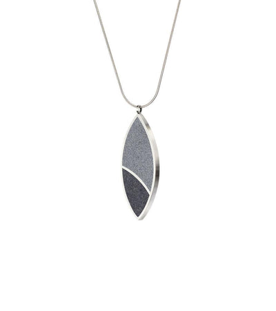 March Balloons - Leaf Concrete Necklace in Grey