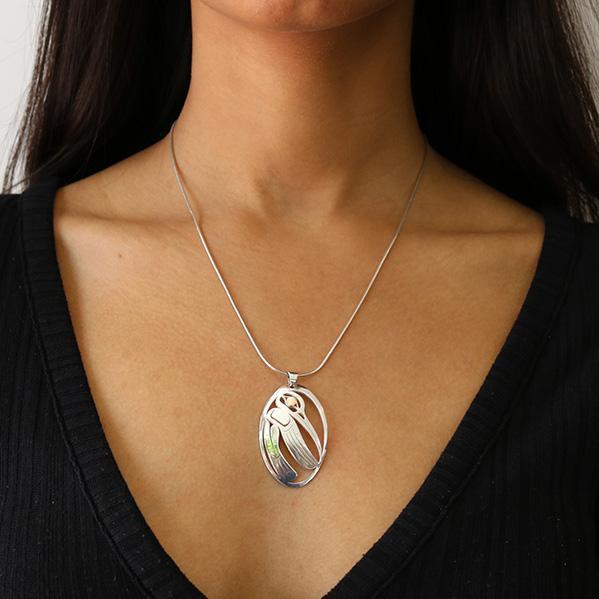 sterling-silver-and-18k-gold-oval-hummingbird-pendant