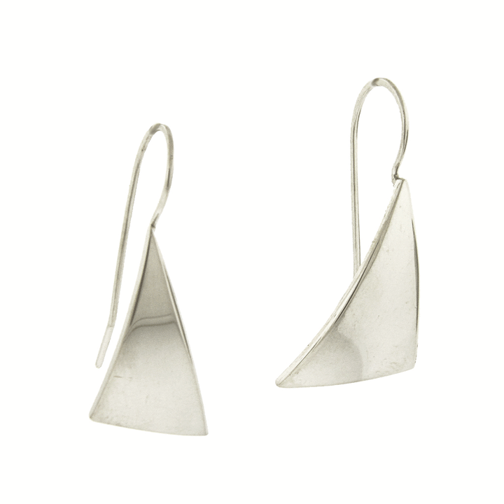 These sterling silver hanging earrings have soft, triangular hangs that resemble the sail of a sail boat.